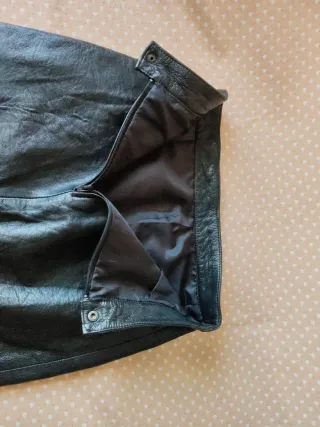 Falda de piel negra T.36