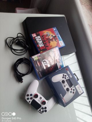 PS4 (PlayStation 4) + 2 Juegos