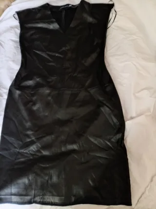 Vestito in pelle nero