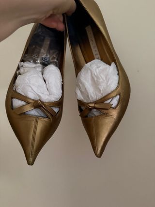 Zapatos Pura Lopez dorados