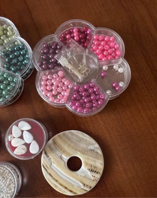 Kit perline e ciondoli per bigiotteria