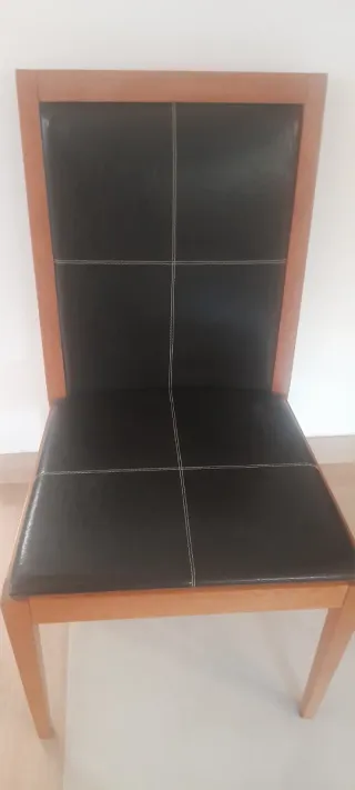 Sillas de comedor de madera y cuero