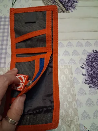 Cartera infantil Avengers