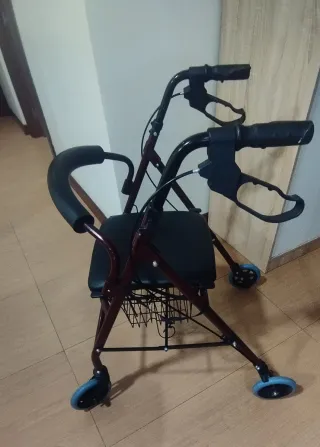 Andador para adultos con asiento