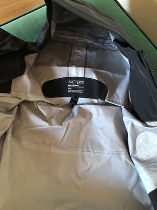 Chaqueta Negra Gore-Tex Arc'teryx