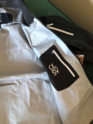 Chaqueta Negra Gore-Tex Arc'teryx