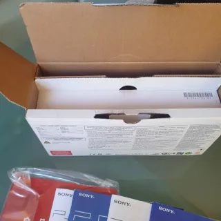 Caja PSP-2004 PB Piano Black Sony