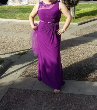 Vestido de fiesta morado