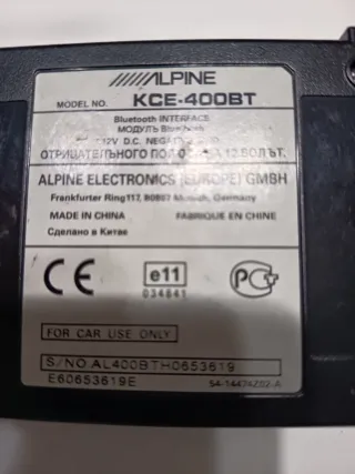 Alpine KCE-400BT Bluetooth PARROT