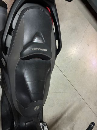 Yamaha Xmax 400 Edición Momo