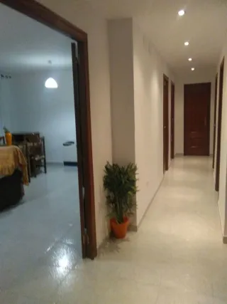 Se vende piso en barrio sagrada familia.