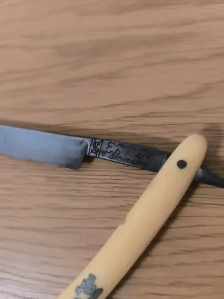 Lotto di 4 antichi coltellini da barbiere MOLTO RARI