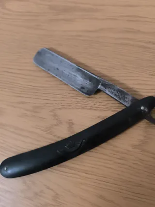 Lotto di 4 antichi coltellini da barbiere MOLTO RARI