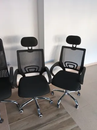 Sillas de oficina negras