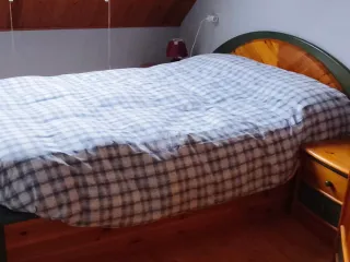 Rebajo dormitorio doble completo de madera maciza