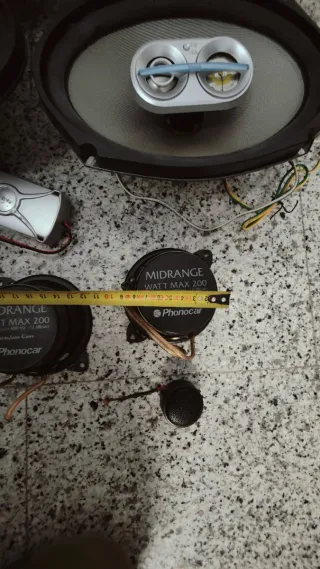 Equipo de Sonido Coche: 2 Subwoofers Infinity + Am