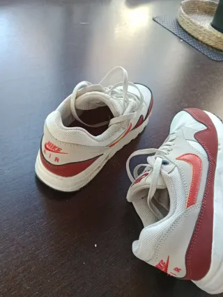 Zapatillas Nike Air Max Rojas y Blancas