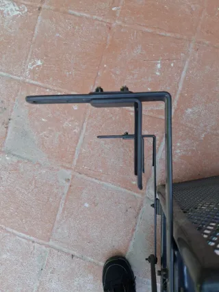 Tavolo pieghevole in metallo ideale per balcone o terrazzo