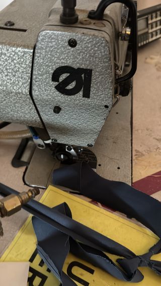 Máquina de coser Dürkopp Adler