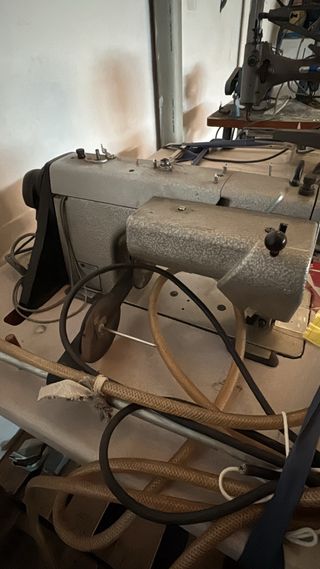 Máquina de coser Dürkopp Adler