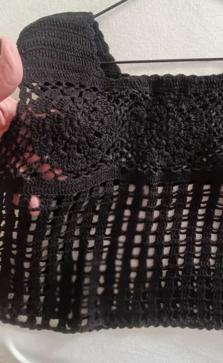 Top negro calado algodón