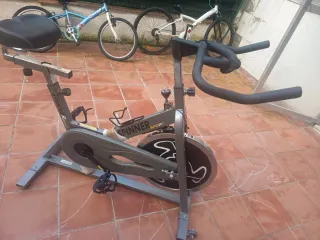 Bicicleta Estática Negra