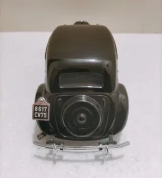 Citroen 15 CV Bburago 1/24