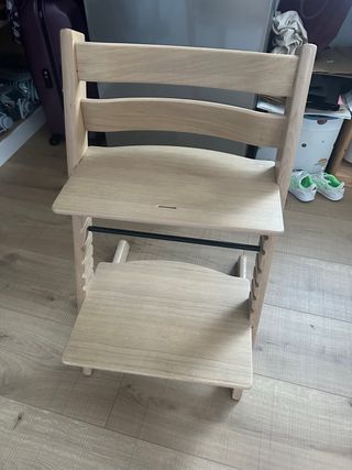 Silla evolutiva Stokke madera