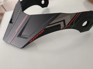 Mentonera Scorpion Exo Combat Negra nouevo