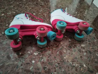 Patines blancos talla 35-36 marca Tijuana