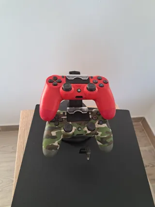 Ps4 Pro 1TB Negra + 2 Mandos y Juegos