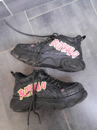 Scarpe zapatos zapatillas Buffalo Corin Graffiti