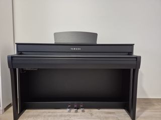 Piano Yamaha Clavinova CLP 735 Negro Pulido
