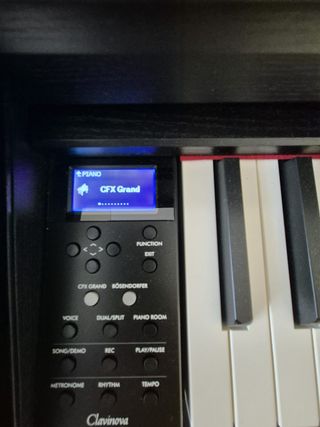 Piano Yamaha Clavinova CLP 735 Negro Pulido