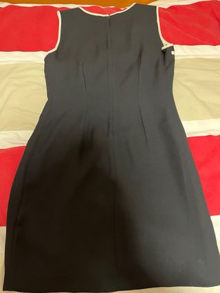 Vestido negro fiesta con ribete en crudo