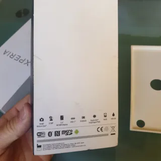 Scatola Sony Xperia XZ Premium G8141