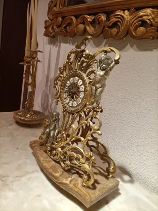 Reloj y 2 Candelabros Bronce