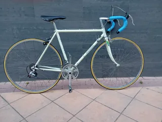 Bicicleta carretera clásica Marimba