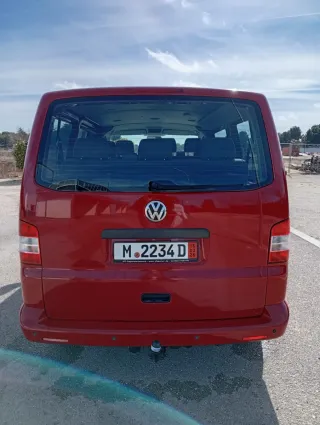 Volkswagen Caravelle 2011