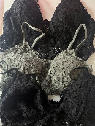 Lote de Tops Encaje Negro y verde militar