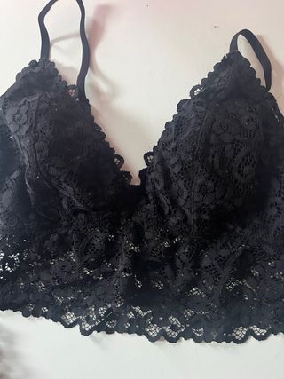 Lote de Tops Encaje Negro y verde militar