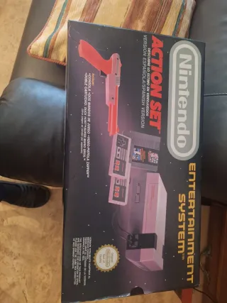 Nintendo NES Action Set Español Caja + Zapper