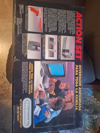Nintendo NES Action Set Español Caja + Zapper