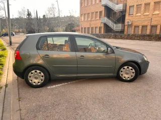 Volkswagen Golf 2004