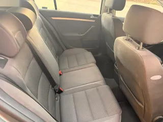 Volkswagen Golf 2004