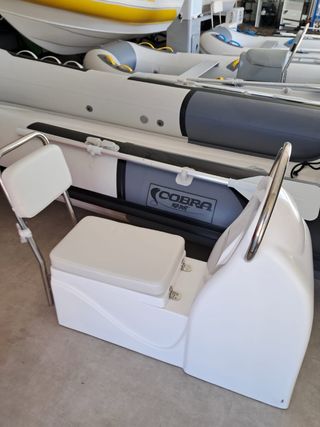 Semirrígida Cobra 400 con Jockey