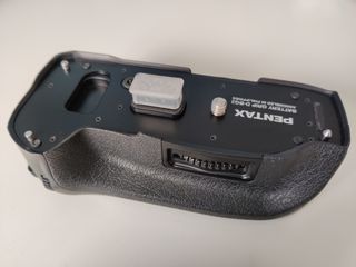 Grip original Pentax D-BG2 para K10D y K20D
