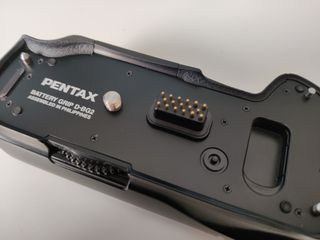 Grip original Pentax D-BG2 para K10D y K20D