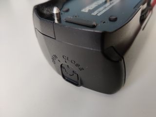 Grip original Pentax D-BG2 para K10D y K20D