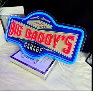 Lampada Neon LED "BIG Daddy's Garage"